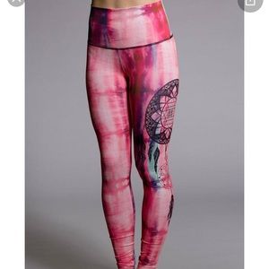 Onzie High Waisted Dreamcatcher leggings